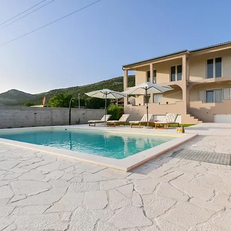 Holiday home Family Friendly House With A Swimming Pool Vrana, Biograd - 21828