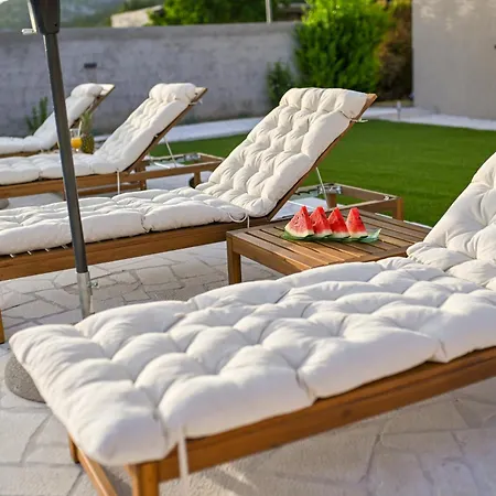 Family Friendly House With A Swimming Pool Vrana, Biograd - 21828 Feriehus *