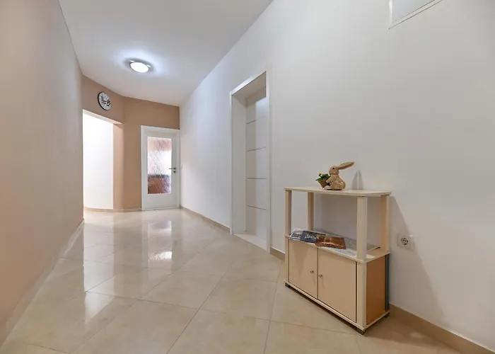 Family Friendly House With A Swimming Pool Vrana, Biograd - 21828 بيت للعطل *